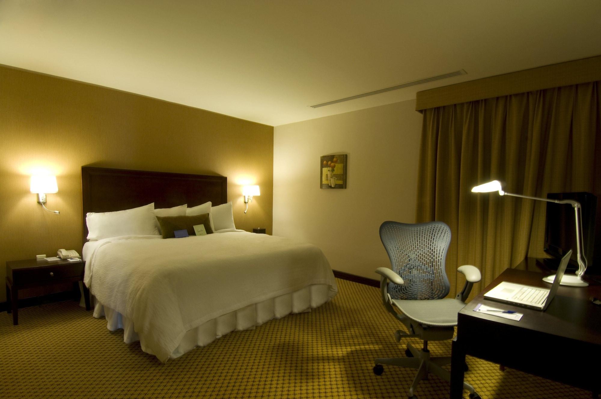 Hilton Garden Inn Riyadh Olaya Exterior foto