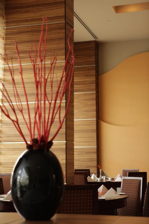 Hilton Garden Inn Riyadh Olaya Exterior foto