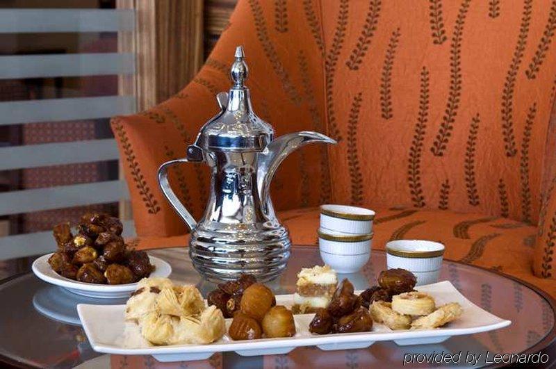 Hilton Garden Inn Riyadh Olaya Restaurant foto