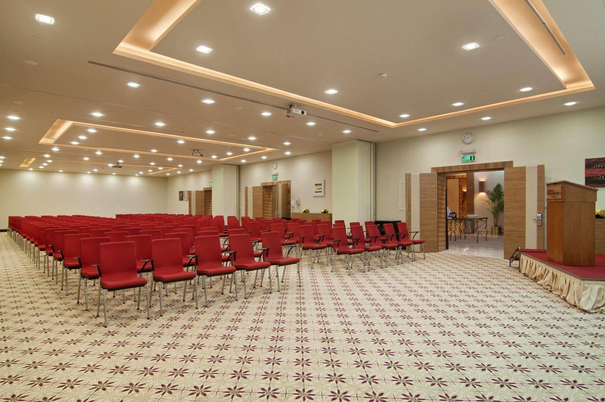 Hilton Garden Inn Riyadh Olaya Business foto